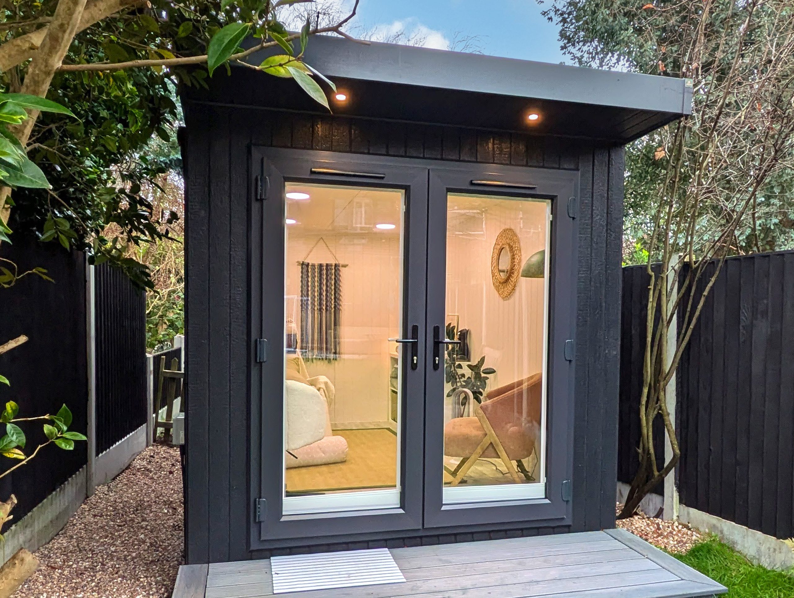 Customised Garden Room_featured